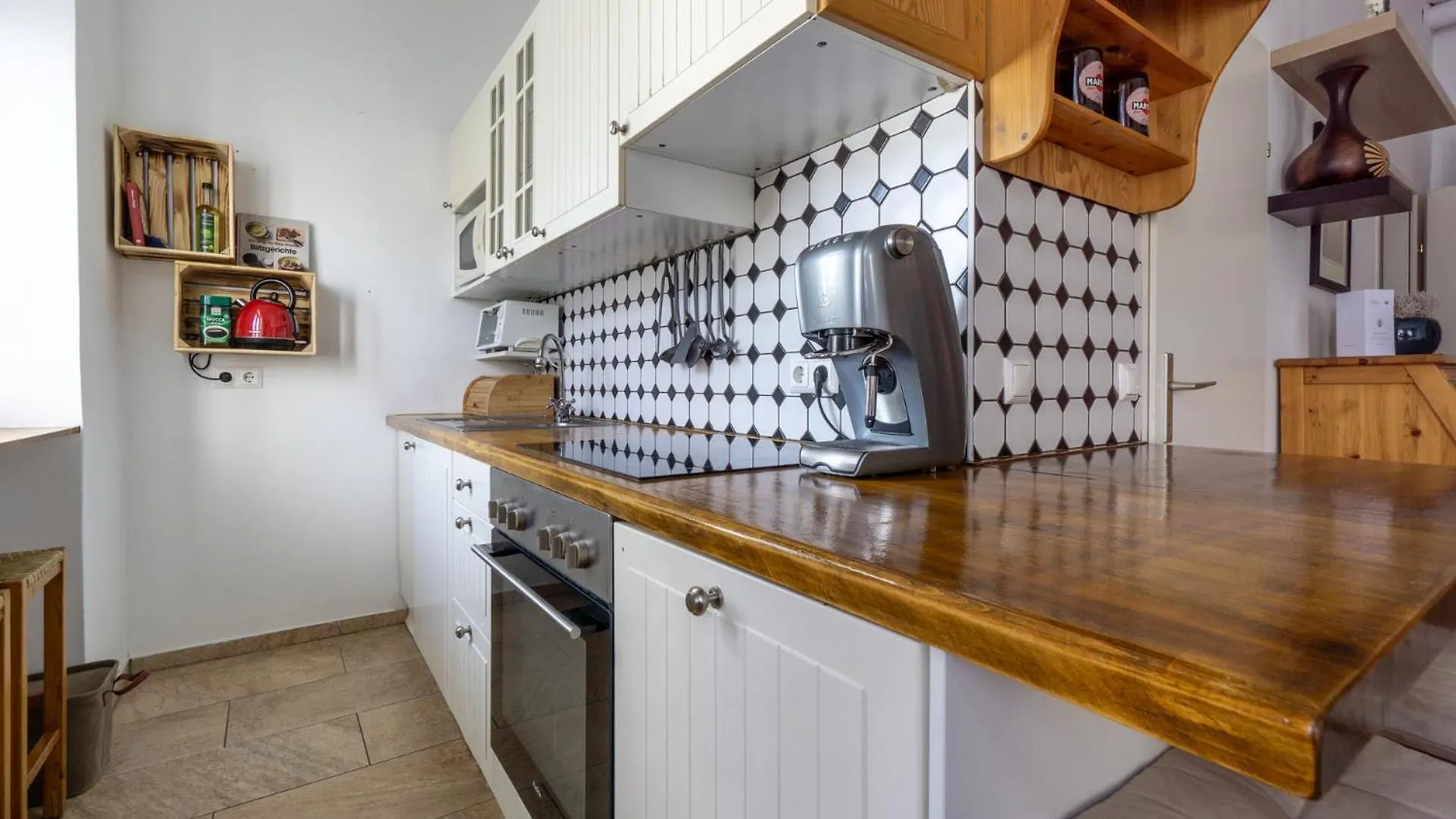 Apartment Next To Stadthalle & Westbahnhof Vienna