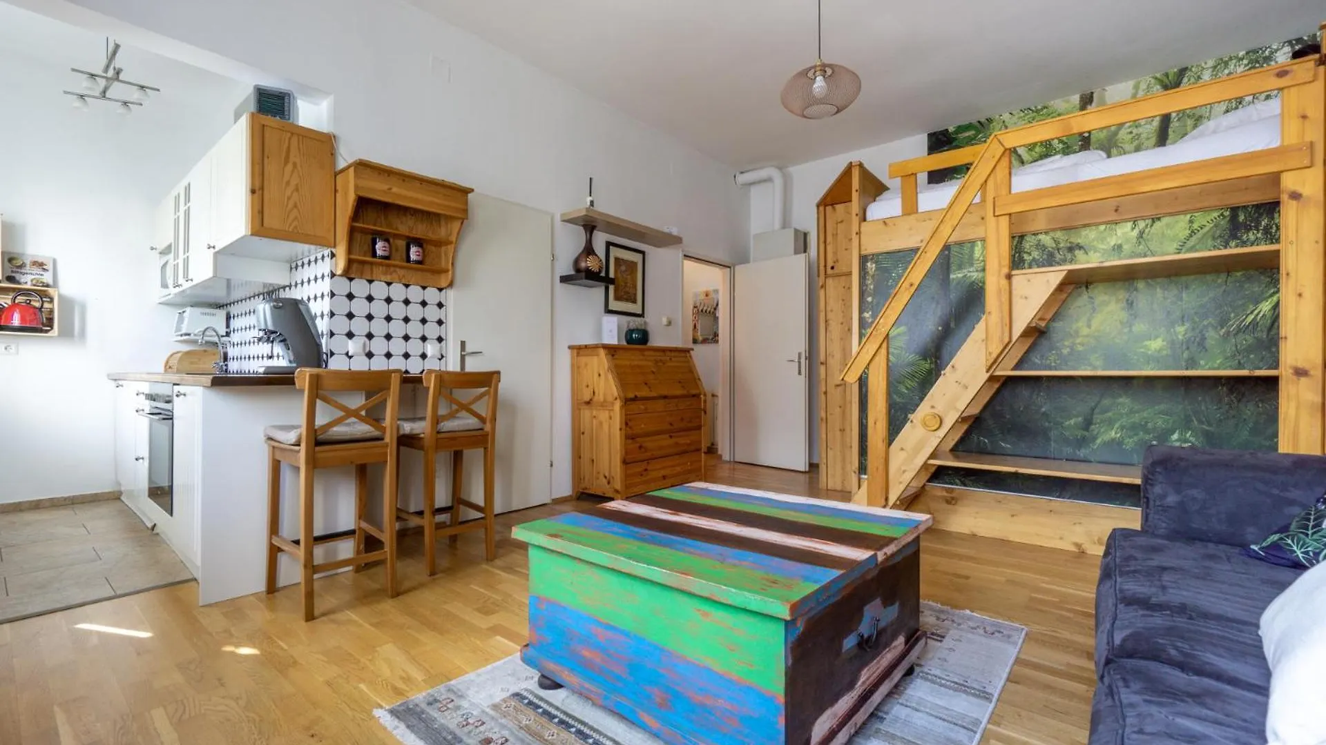 Next To Stadthalle & Westbahnhof Vienna Austria