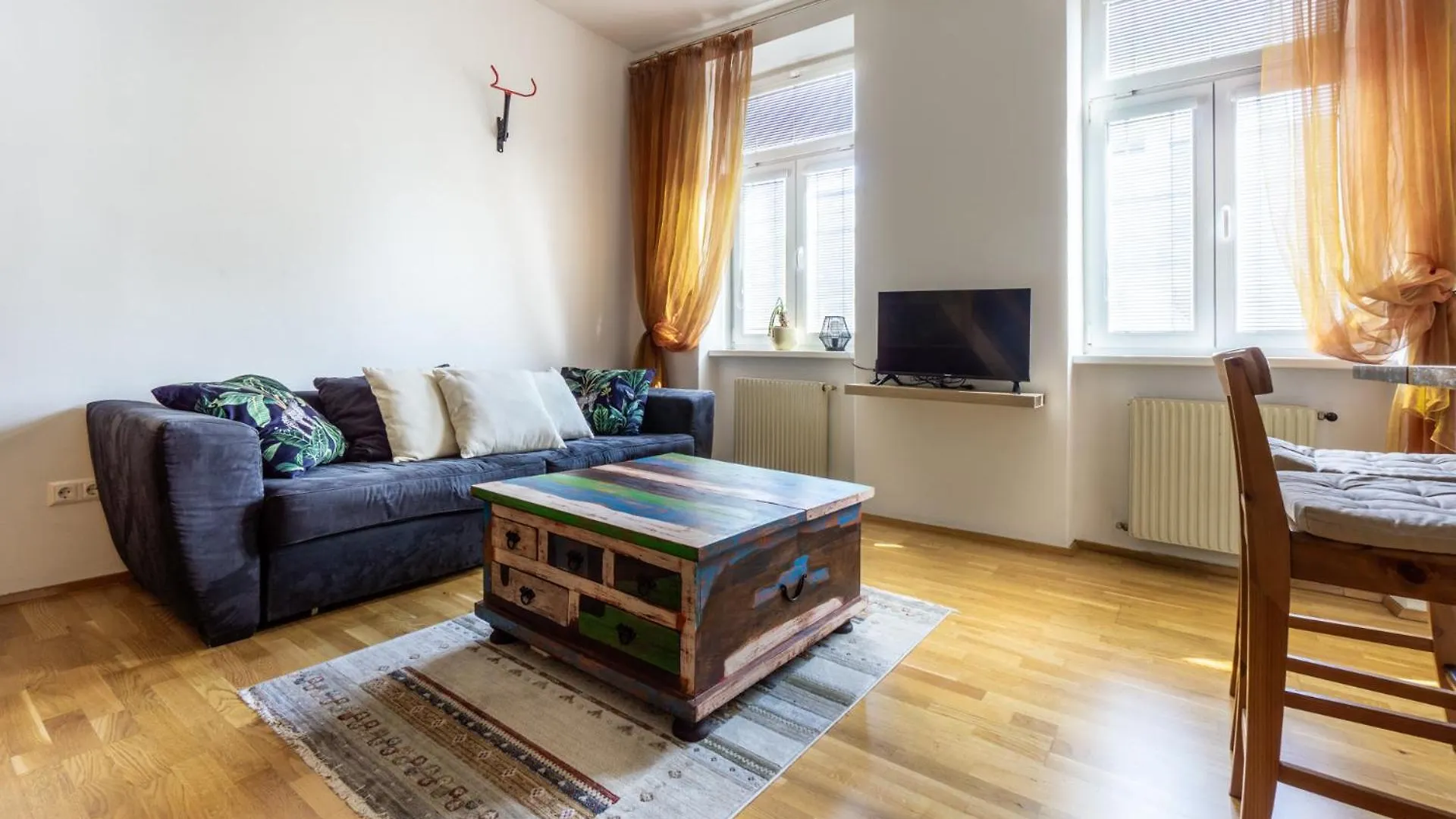 Next To Stadthalle & Westbahnhof Vienna