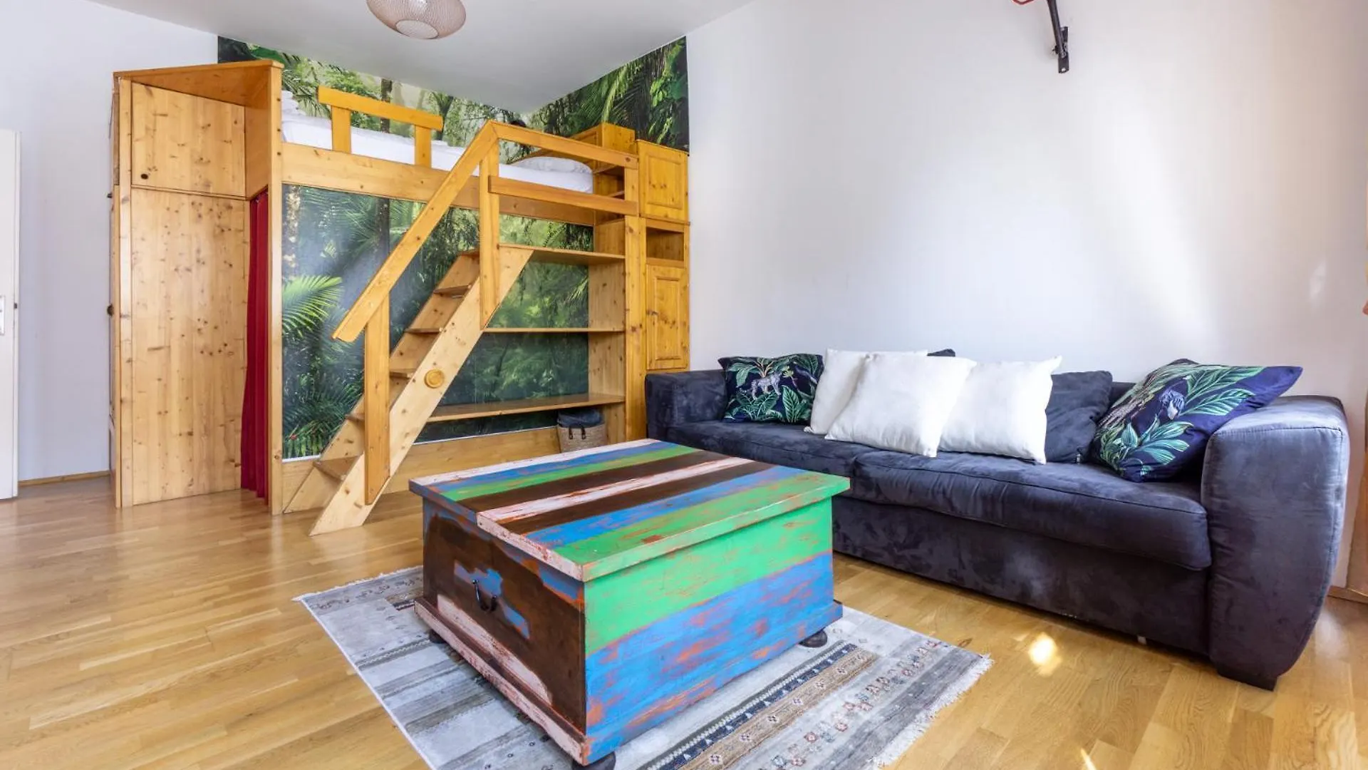 Next To Stadthalle & Westbahnhof Vienna